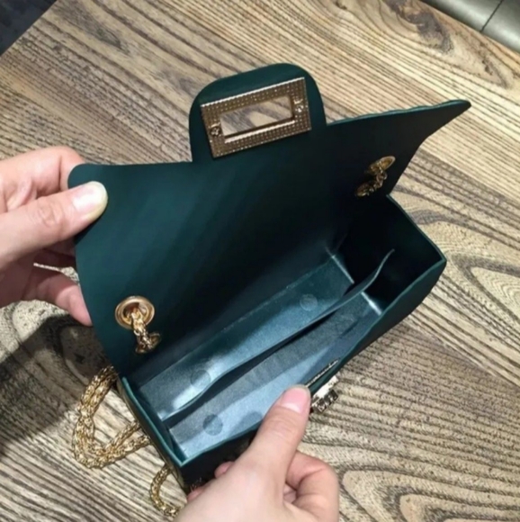 Monlisa stylish black rubber purse - Picture 4 of 4